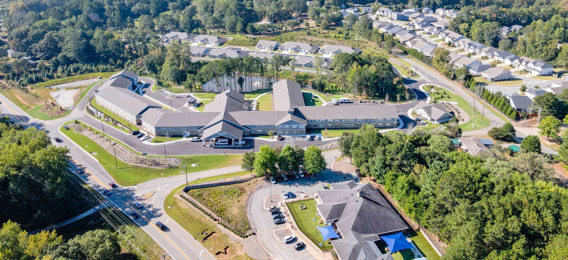 Bootstrap via serper_images (https://manorlakeliving.com/locations/hickory-flat/)
